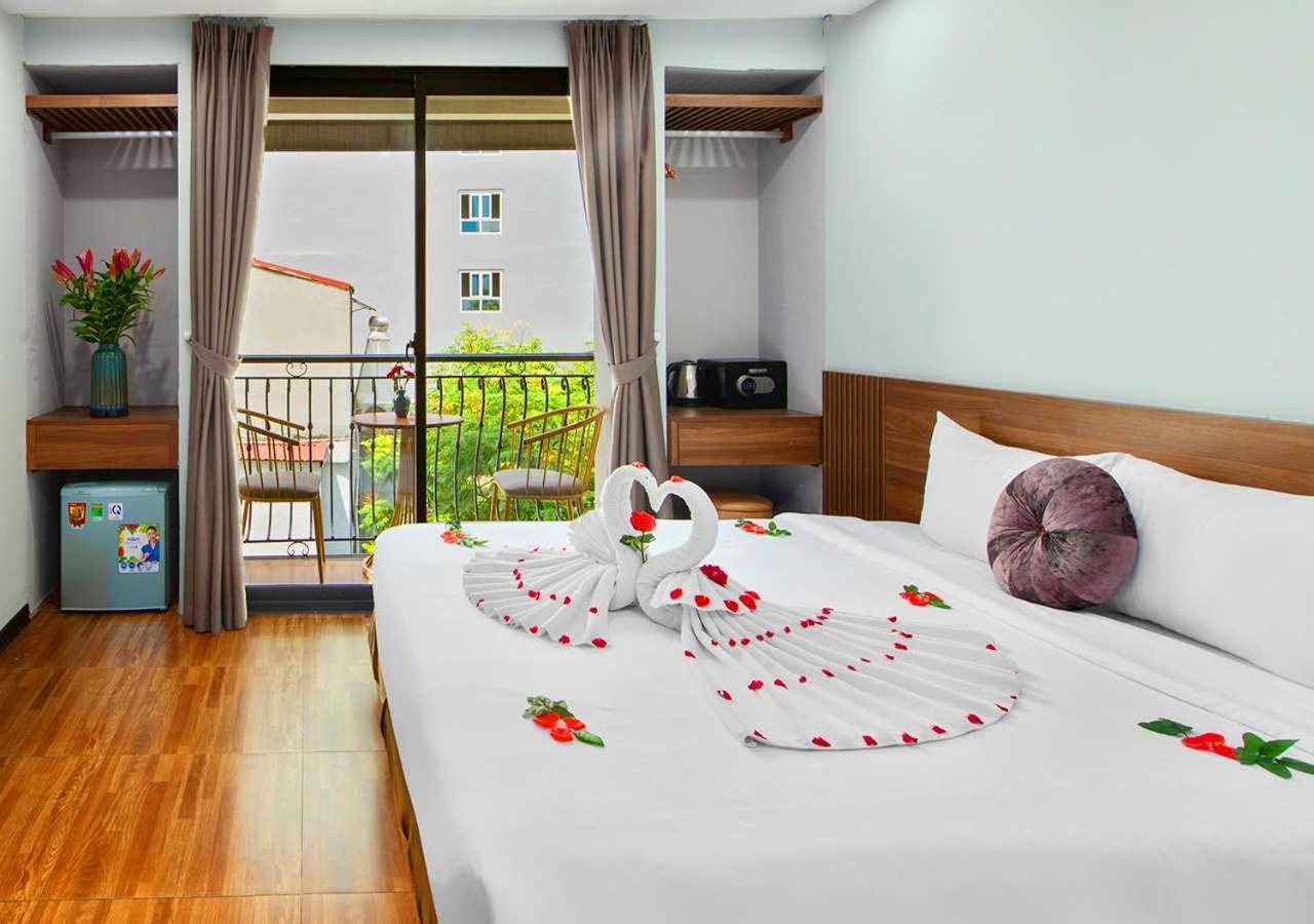 Family Hanoi Hotel — Photos 1